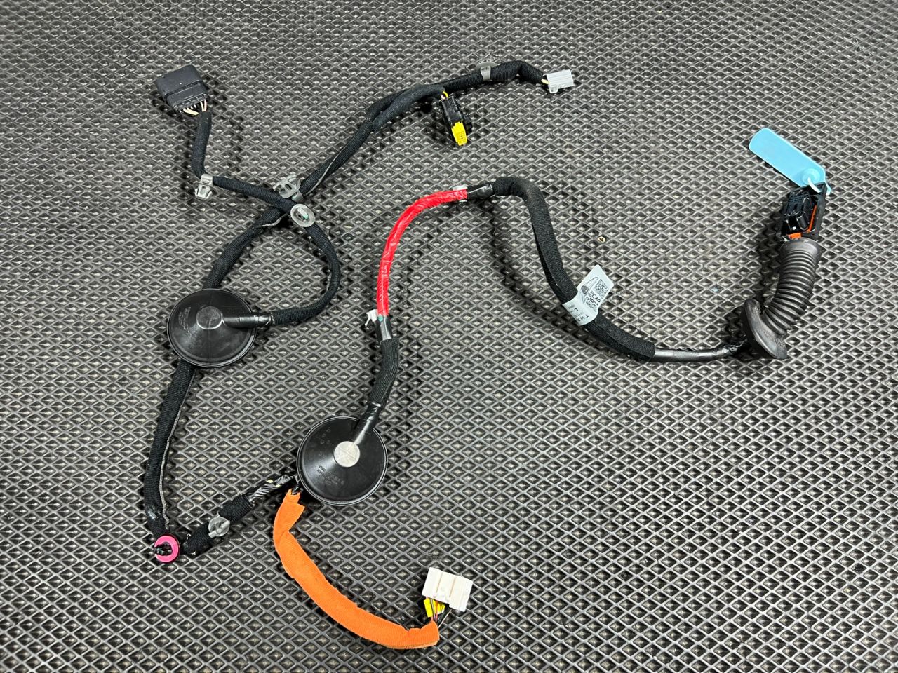 дверная проводка Genesis G70 1 поколение 2019, 2.0 л., G4KL, бензин, АКПП, седан, 91650-G9230 - фото №1