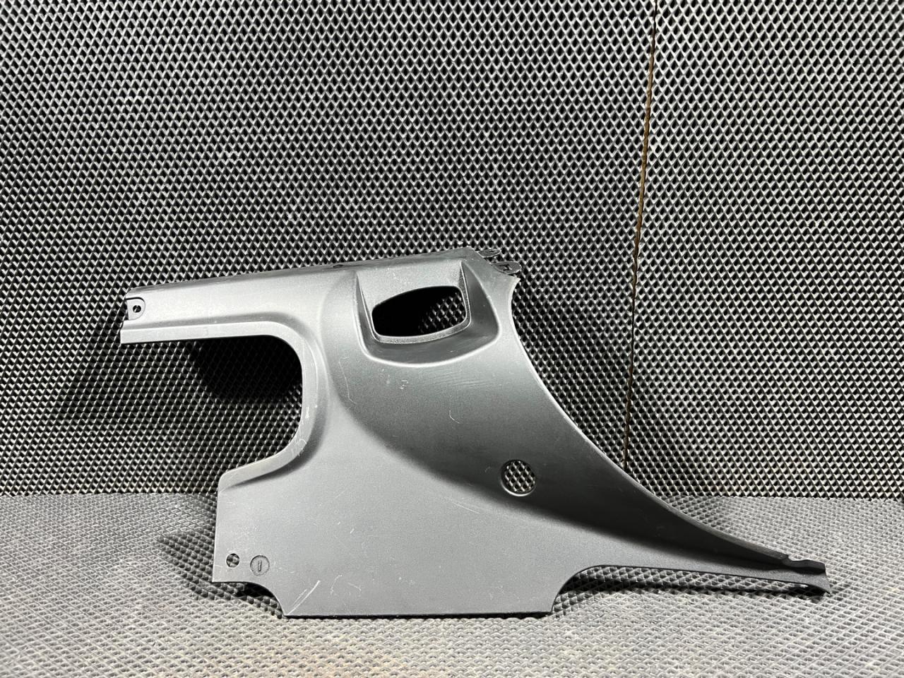 планка под капот Porsche Macan 1 поколение 95B 2015, 3.0 л., MCT.MA, бензин, АКПП, внедорожник 5 дв., 95B806583B - фото №1