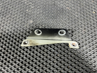 крепление ( кронштейн ) крыла Audi S8 D4 2013, 4.0 л., CGTA, бензин, АКПП, седан, 4H0810863B