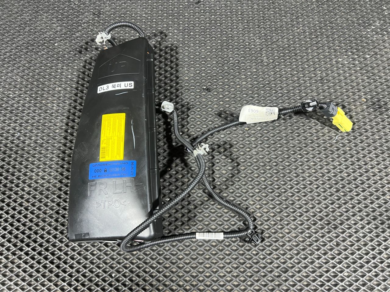 подушка безопасности сиденья Kia K5 3 поколение 2020, 1.6 л., G4FP, бензин, АКПП, 80610L3010 - фото №1