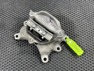 подушка крепления КПП Porsche Macan 1 поколение 2018, 2.0 л., бензин, АКПП, внедорожник 5 дв., 8K0399151, 95B399115