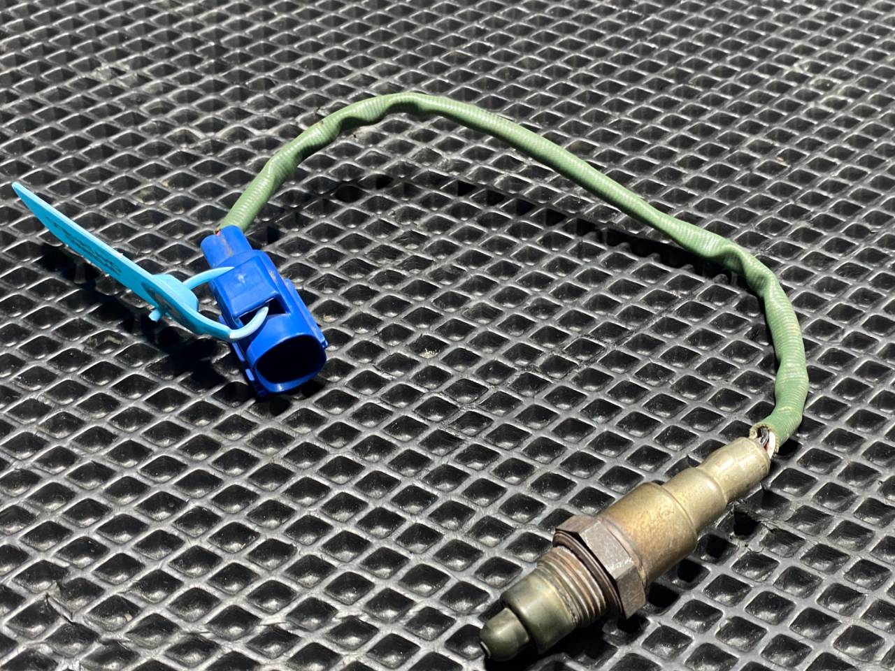 лямбда-зонд Jaguar XE 1 поколение 2016, 2.0 л., PT204, бензин, АКПП, седан, GX539G444CB, LR091884, T2H31272 - фото №1