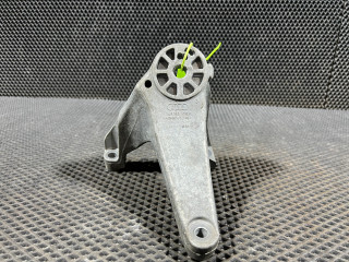 кронштейн двигателя Audi Q7 4L [рестайлинг] 2012, 3.0 л., CTWB, бензин, АКПП, внедорожник 5 дв., 7L8199308F, 7L8199308E