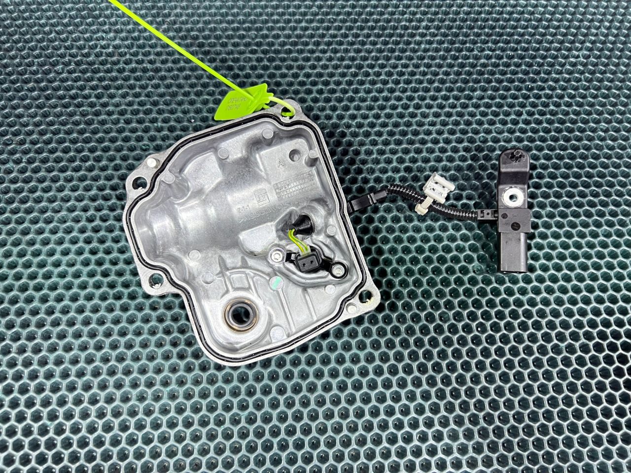 датчик (прочие) Audi A5 F5 2018, 2.0 л., бензин, АКПП, купе, 0CK927431E - фото №1