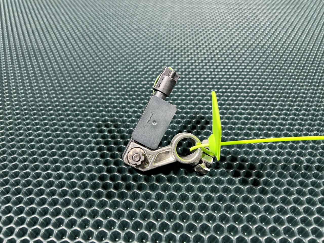 клемма аккумулятора минус Jaguar XF X260 2017, 3.0 л., 306PS, бензин, АКПП, седан, HPLA10C679AB, 0199300005 - фото №1