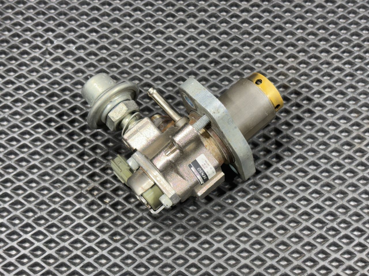 ТНВД Lexus LS 4 поколение 2008, 4.6 л., 1UR-FSE, бензин, седан, 295100-0250, 2310038101 - фото №1