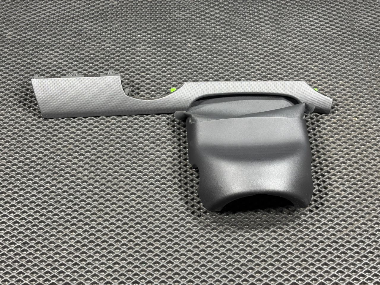 пластик рулевой колонки Kia K5 3 поколение 2022, 1.6 л., G4FP, бензин, АКПП, седан, 84782L3000 - фото №1