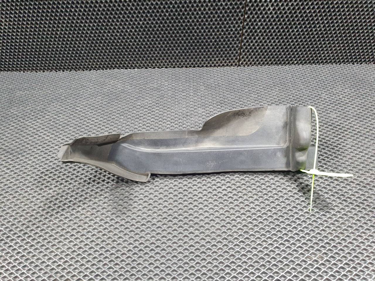 уплотнитель подкапотного пространства Audi Q7 4M 4MB 2017, 3.0 л., CREC, бензин, АКПП, внедорожник 5 дв., 4M0821170B - фото №1