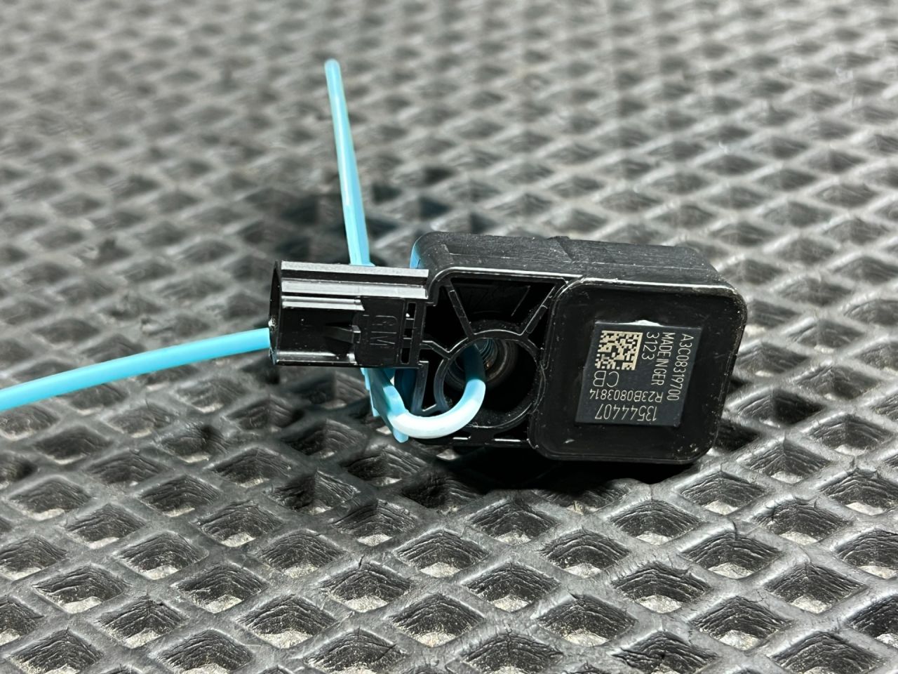 датчик удара Buick Envista 1 поколение 2024, 1.2 л., бензин, АКПП, внедорожник 5 дв., 13544407 - фото №1