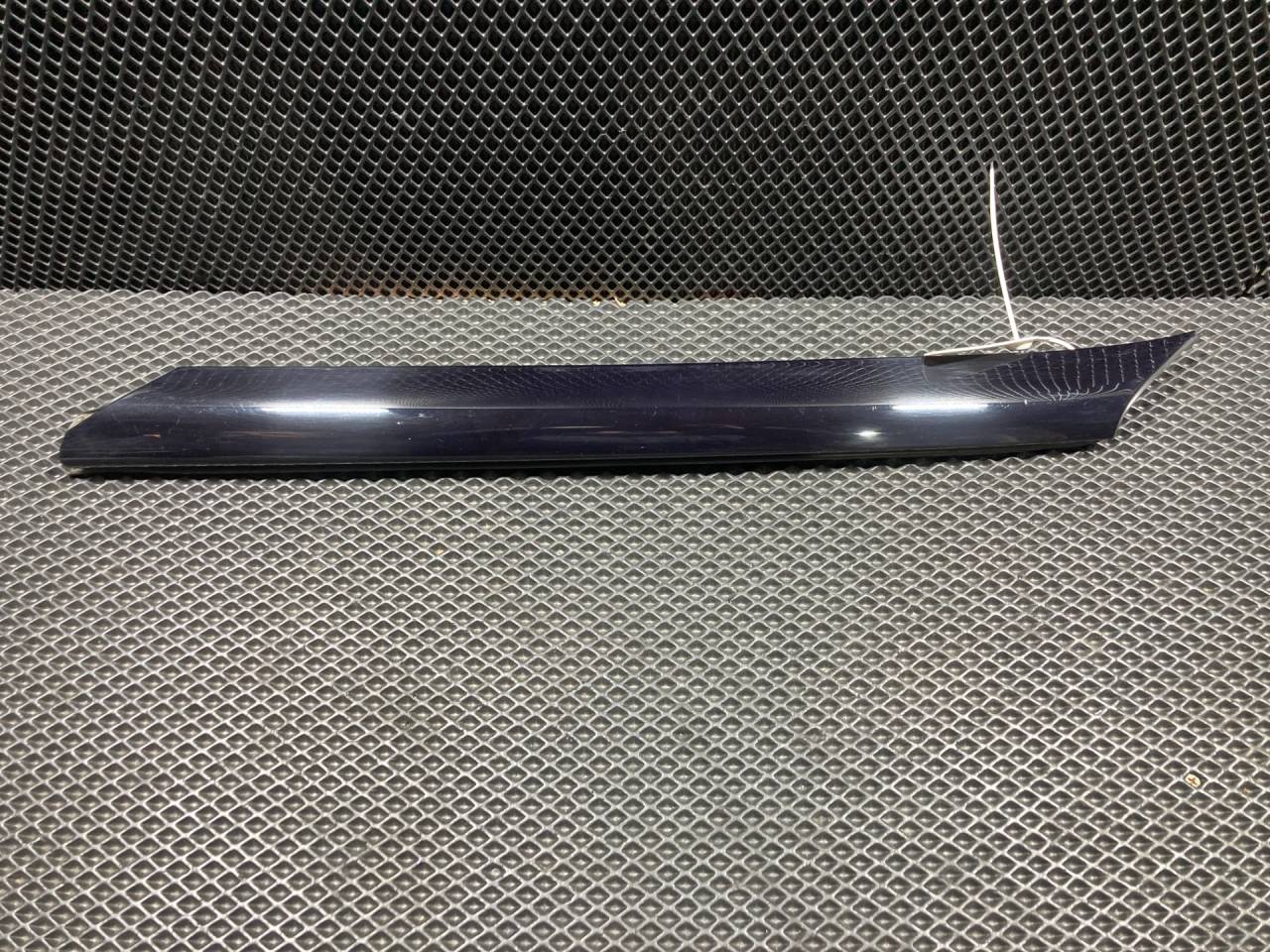 молдинг лобового стекла Ford Bronco Sport 1 поколение 2020, 1.5 л., бензин, АКПП, внедорожник 5 дв., M1PB-S03682-AGW - фото №1