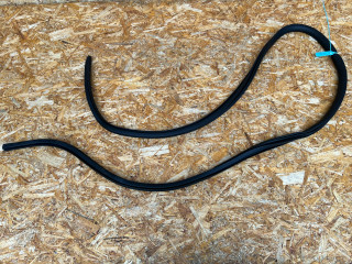 уплотнитель двери Ford Mustang Mach-E 1 поколение 2023, электро, внедорожник 5 дв., LJ8B-R20708-AD, LJ8BR253A10AD