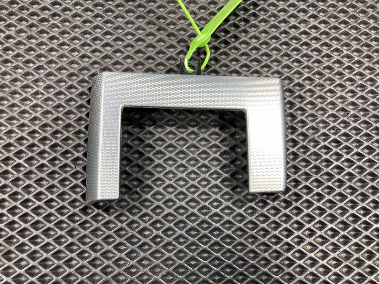 накладка на торпедо (консоль) Jaguar XF X260 260 2017, 2.0 л., PT204, бензин, АКПП, седан, GX63046A62BA, T2H5515 - фото №1