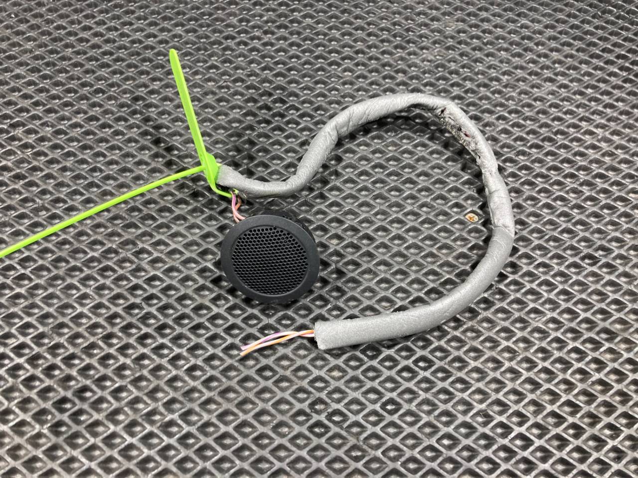 динамик Jaguar F-Pace 1 поколение X761 2017, 3.0 л., AJ 126, бензин, АКПП, внедорожник 5 дв., DH5218808AA, T4N3828 - фото №1