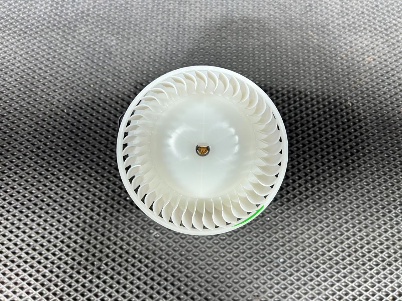 моторчик печки Hyundai Tucson 4 поколение 2024, 2.5 л., G4KN, бензин, АКПП, внедорожник 5 дв., F00S330123, F00S3B2622 - фото №1