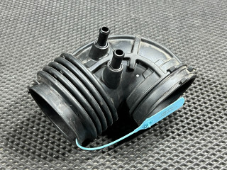 патрубок воздушного фильтра Genesis G70 1 поколение 2019, 2.0 л., G4KL, бензин, АКПП, седан, 28130-J5100, 28138-J5100