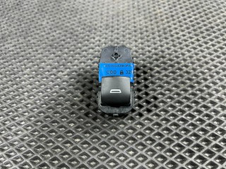 кнопка стеклоподъемника двери Chevrolet Trax 2 поколение 2024, 1.2 л., LIH, бензин, АКПП, внедорожник 5 дв., передний привод, 84513466, 23308157, 84139701