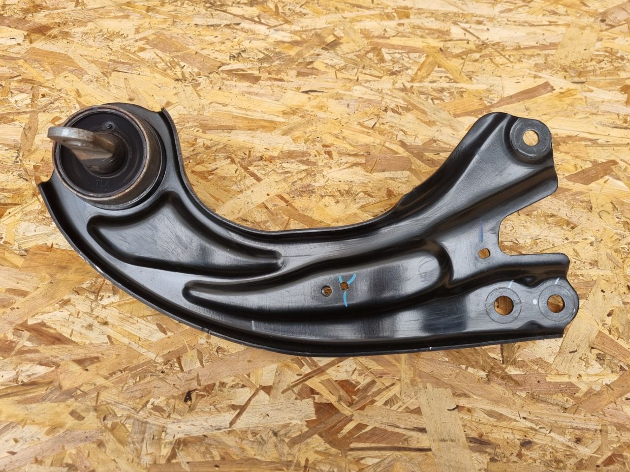 рычаг задний правый Honda CR-V 6 поколение 2025, 1.5 л., L15B, бензин, вариатор, внедорожник 5 дв., 52360-TLA-A03 - фото №1