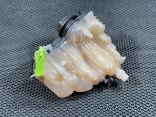 бачок расширительный Jaguar F-Pace 1 поколение X761 2016, 3.0 л., AJ 126, бензин, АКПП, внедорожник 5 дв., GX738A080AC, T2H4044, T2H42508, T2H19682, LR091767, LR128194