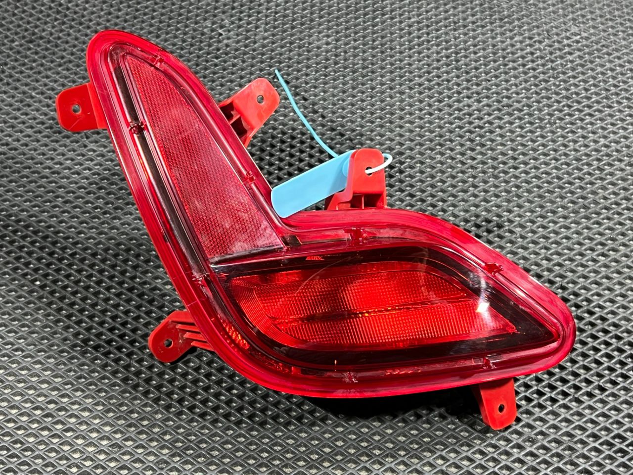 поворотник правый Buick Envista 1 поколение 2024, 1.2 л., бензин, АКПП, внедорожник 5 дв., 42825131 - фото №1