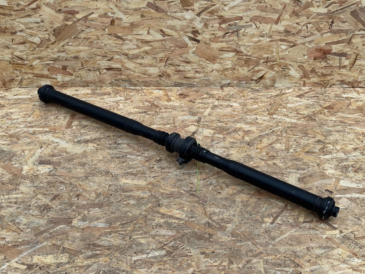 карданный вал Porsche Cayenne 958 2014, 3.0 л., бензин, АКПП, внедорожник 5 дв., 7P0521102Q - фото №1