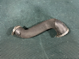 патрубок интеркулера Porsche Macan 1 поколение 2016, 2.0 л., MCN.CC, бензин, АКПП, внедорожник 5 дв., 95B145993F