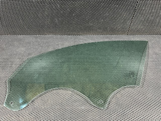 стекло двери передней левой Jaguar XE 1 поколение 2017, 3.0 л., AJ 126, бензин, АКПП, седан