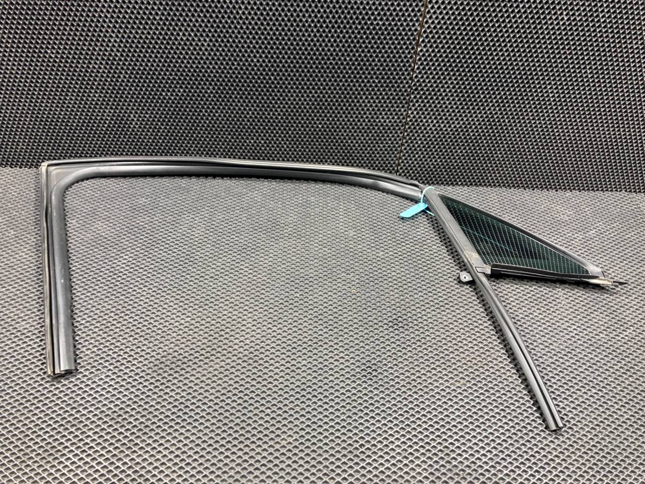 форточка передняя правая Kia K5 3 поколение 2020, 1.6 л., G4FP, бензин, АКПП - фото №1