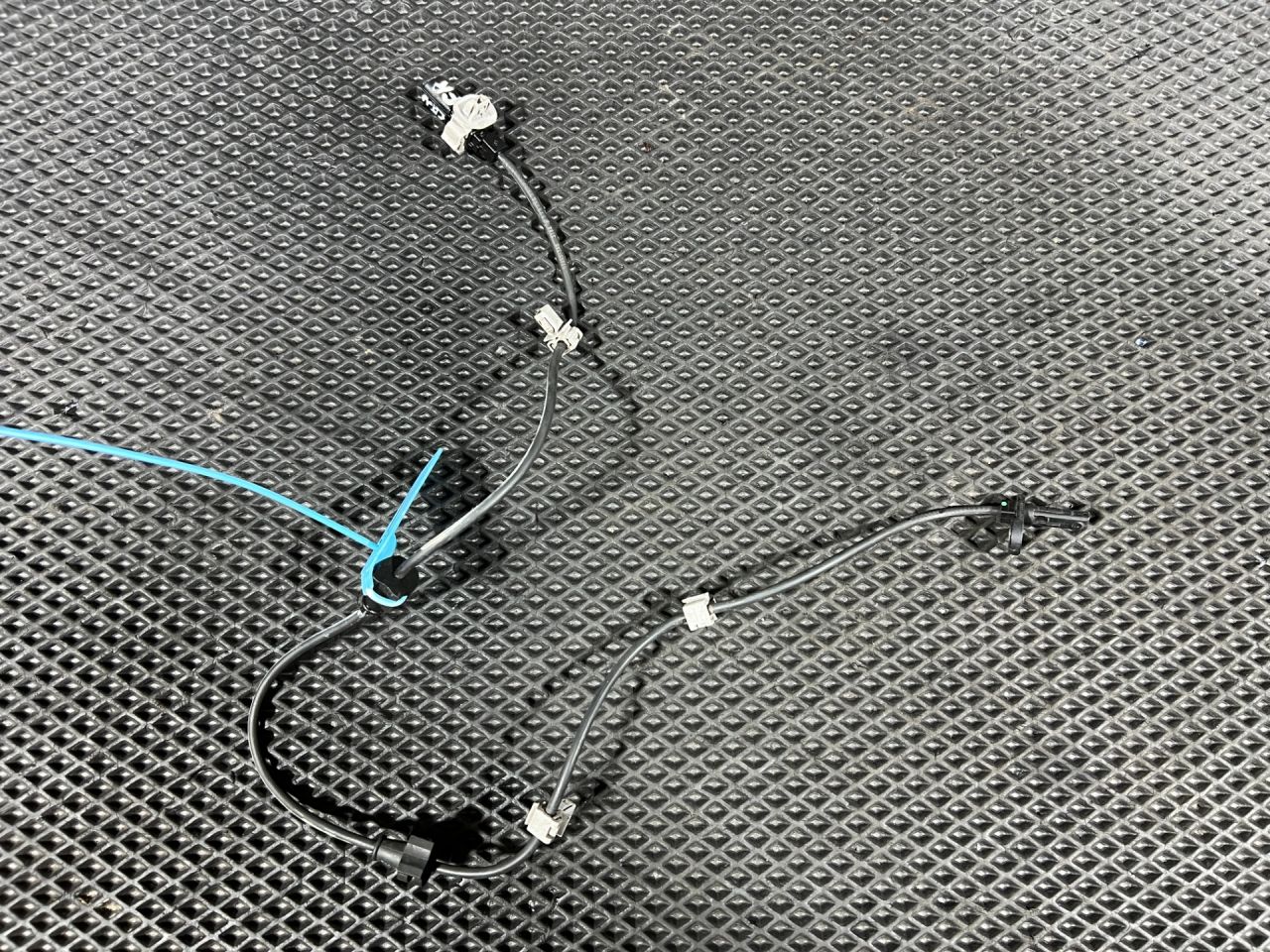 датчик ABS Honda CR-V 6 поколение 2025, 1.5 л., L15B, бензин, АКПП, внедорожник 5 дв., 57450-3A0-A01 - фото №1