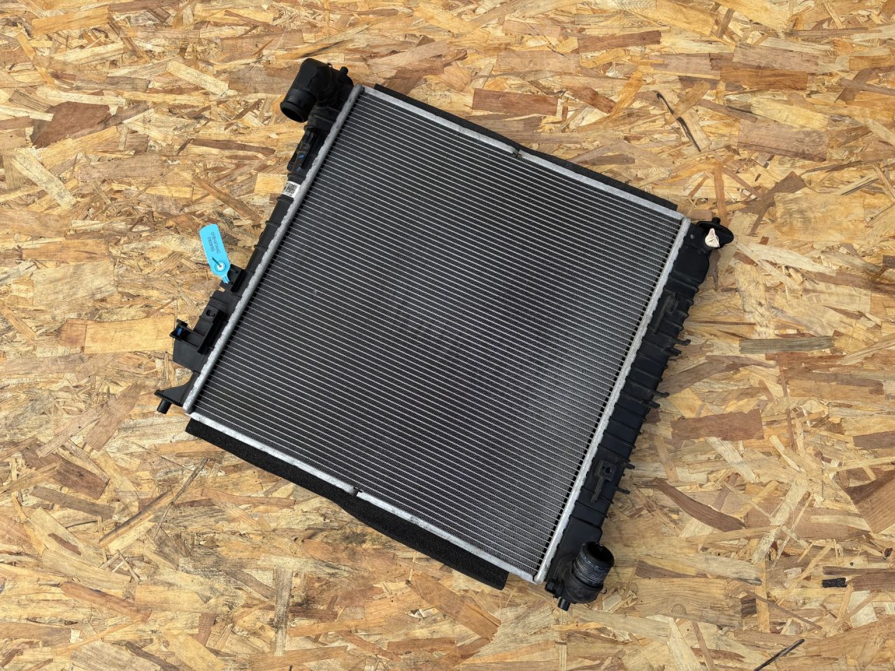 радиатор (основной) Kia K5 3 поколение 2022, 1.6 л., G4FP, бензин, АКПП, седан, 25310L3000 - фото №1