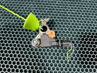 клемма аккумулятора минус Jaguar XE 1 поколение 2017, 3.0 л., AJ 126, бензин, АКПП, седан, BJ3210C679AE