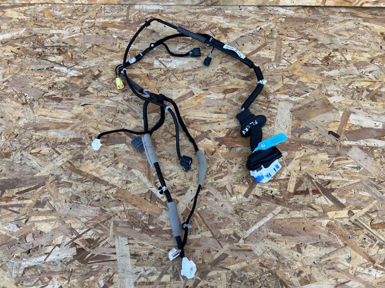 дверная проводка Honda CR-V 6 поколение 2025, 1.5 л., L15B, бензин, вариатор, внедорожник 5 дв., 327513A0 - фото №1