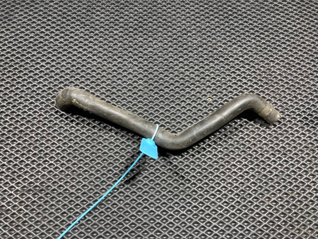 патрубок (трубопровод, шланг) Audi A6 C8 2018, 3.0 л., бензин, АКПП, седан, 4K0121109AQ - фото №1