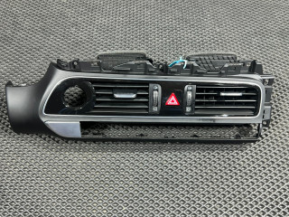 дефлектор обдува салона Genesis G70 1 поколение 2019, 2.0 л., G4KL, бензин, АКПП, седан, 84740-G9000