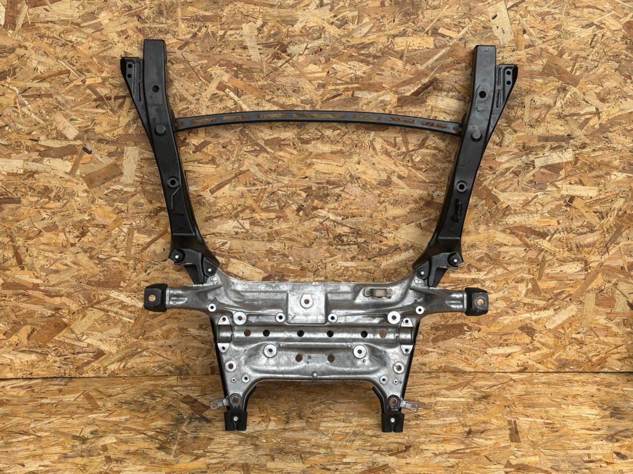 балка подвески передняя (подрамник) Honda CR-V 6 поколение 2025, 1.5 л., L15B, бензин, вариатор, внедорожник 5 дв., 50200-3A0-A01, 50150-3A0-A00, 50160-3A0-A00, 50265-3A0-A00 - фото №1