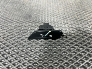 кнопка центрального замка Porsche Macan 1 поколение [2-й рестайлинг] 2022, 2.9 л., DGR, бензин, АКПП, внедорожник 5 дв., 95B962126C