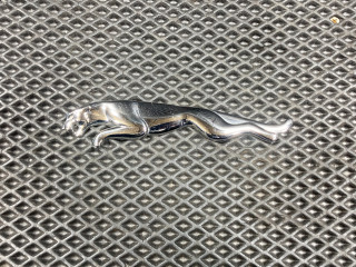 эмблема Jaguar XE 1 поколение X760 2016, 3.0 л., AJ 126, бензин, АКПП, седан, GX73404D52BA, T2H26823