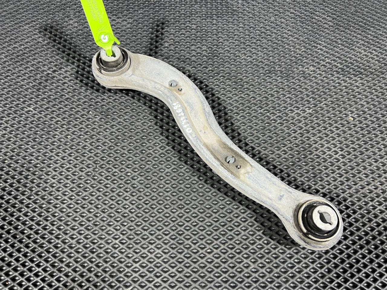 рычаг задний Land Rover Range Rover Velar 1 поколение 2018, 3.0 л., бензин, АКПП, внедорожник 5 дв., J8A25500AC, LR095076 - фото №1