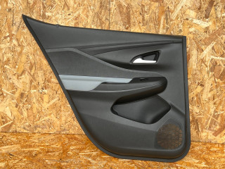 обшивка двери задняя левая Buick Envista 1 поколение 2024, 1.2 л., бензин, АКПП, внедорожник 5 дв., 42845421