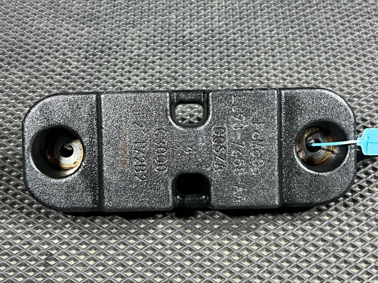 балка подвески задняя Ford Mustang Mach-E 1 поколение 2023, электро, внедорожник 5 дв., LJ937458AA - фото №1