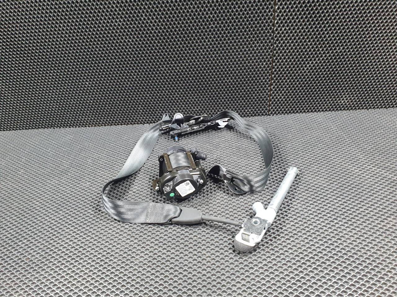 ремень безопасности Ford Bronco Sport 1 поколение 2020, 1.5 л., бензин, АКПП, внедорожник 5 дв., M1PB-S612D64-AB3JA6 - фото №1