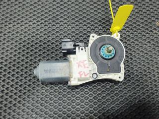 моторчик стеклоподъемника передний левый Jaguar XE 1 поколение X760 2016, 3.0 л., AJ 126, бензин, АКПП, седан, C39790-101, C42014-104