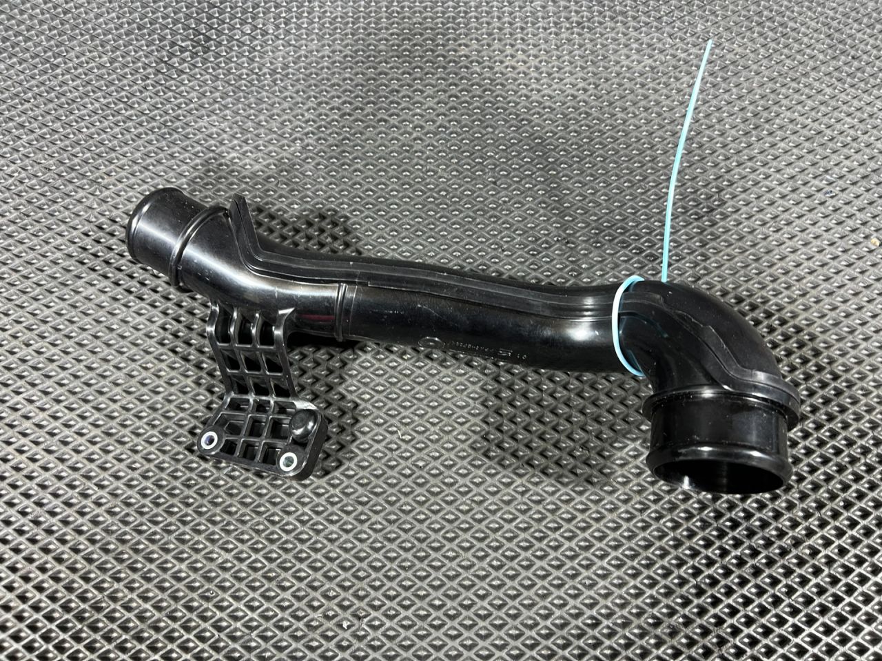 патрубок интеркулера Honda CR-V 6 поколение 2025, 1.5 л., L15B, бензин, АКПП, внедорожник 5 дв., 17294-6A0-A01 - фото №1