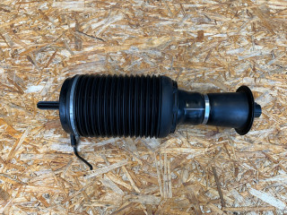 пневмоподушка Porsche Macan 1 поколение [2-й рестайлинг] 2022, 2.9 л., DGR, бензин, АКПП, внедорожник 5 дв., 95B616001J