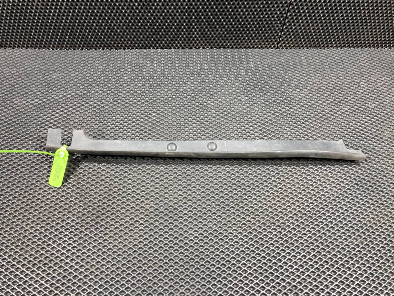 пыльник переднего крыла Audi A4 B9 2019, 2.0 л., CVKB, бензин, АКПП, седан, 8W0820581, 8W0820581B - фото №1