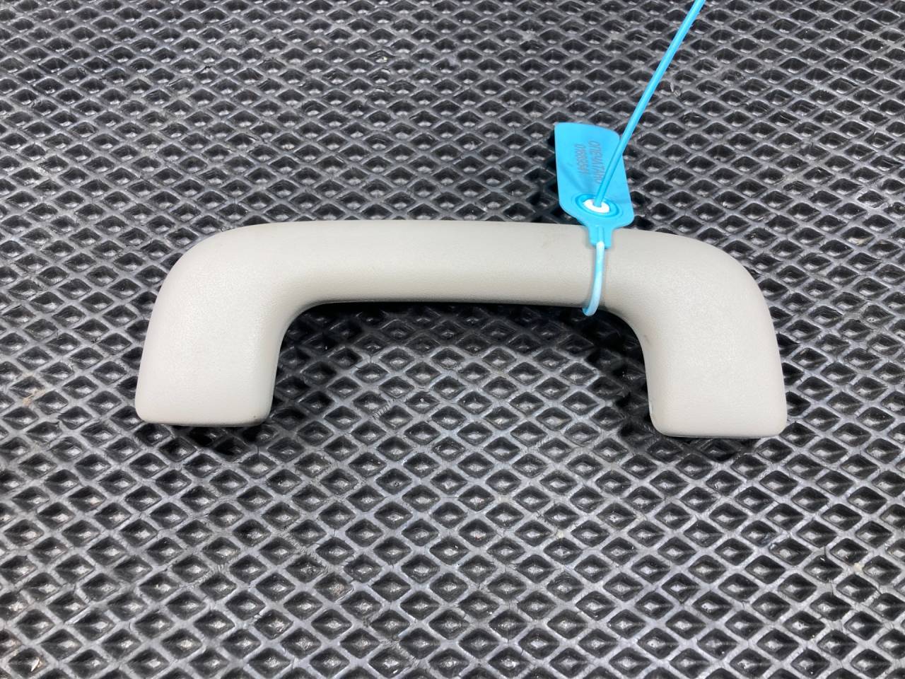 ручка внутренняя потолочная Kia K5 3 поколение 2020, 1.6 л., G4FP, бензин, АКПП, 85340D5000DNN, 85340D5100DNN - фото №1