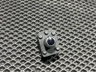 джойстик регулировки зеркал Audi A4 B9 2018, 2.0 л., бензин, АКПП, седан, 4M0959565M