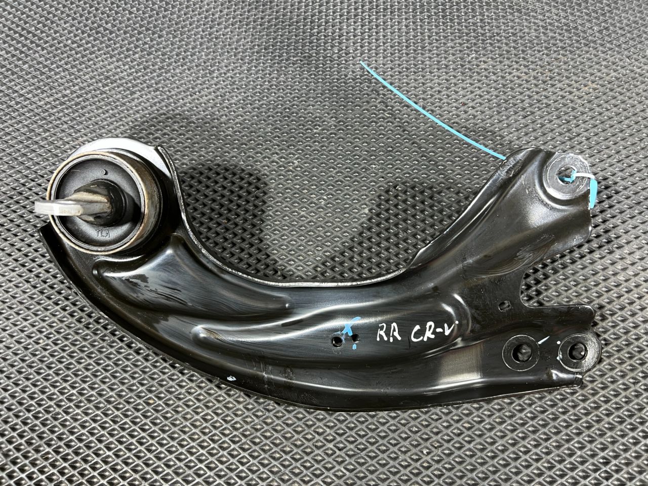 рычаг задний правый Honda CR-V 6 поколение 2025, 1.5 л., L15B, бензин, АКПП, внедорожник 5 дв., 52360-TLA-A03 - фото №1