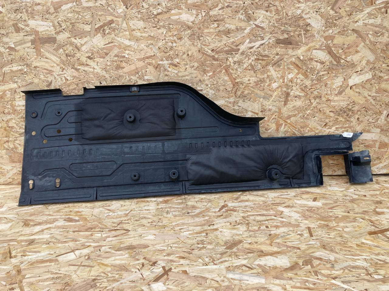 защита днища Jaguar XJ 4 поколение 2011, 5.0 л., 508PS, бензин, АКПП, седан, C2D31184, C2C29545, C2D28806, C2D41066, 6W93112C28AJ - фото №1