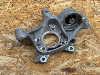 кулак задний правый Audi A4 B9 2017, 2.0 л., бензин, АКПП, седан, 8W0505436AA, 8W0505460D, 8W0505432Q