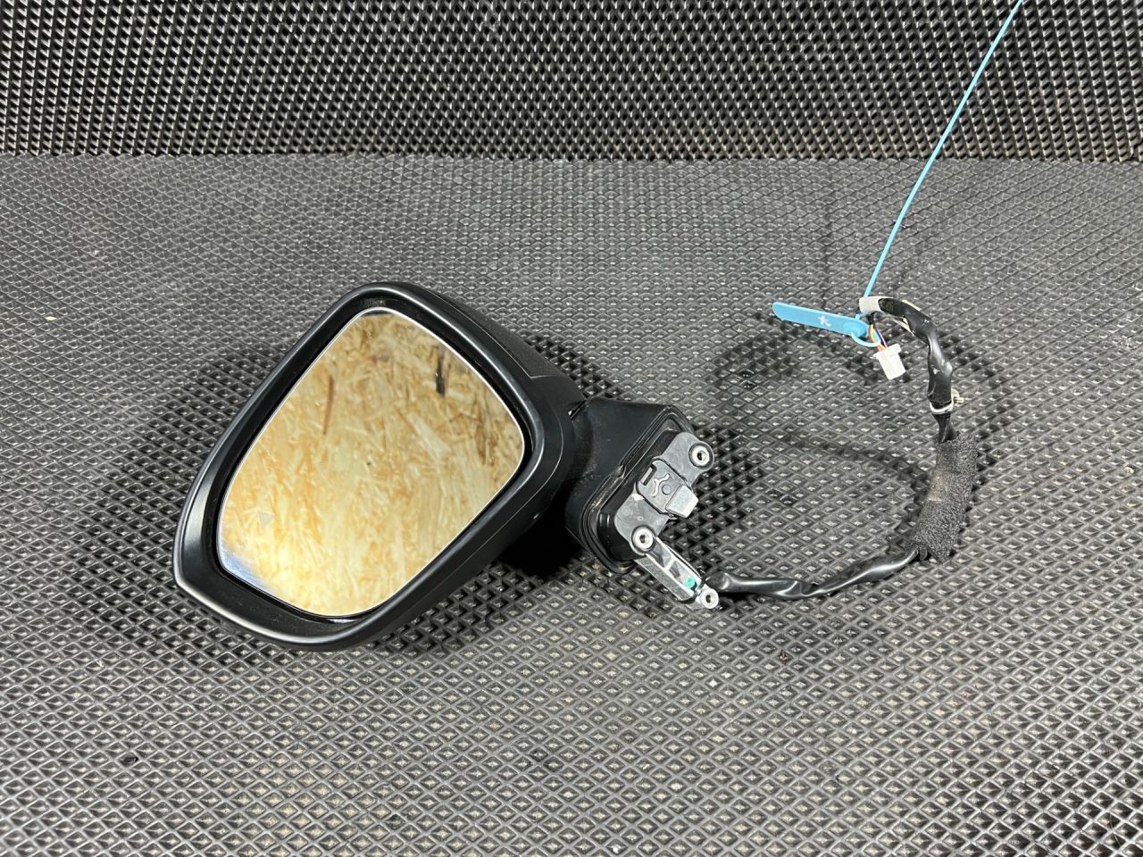 зеркало наружное левое Nissan Rogue T33 2022, 1.5 л., бензин, внедорожник 5 дв., 963026RR1B - фото №1